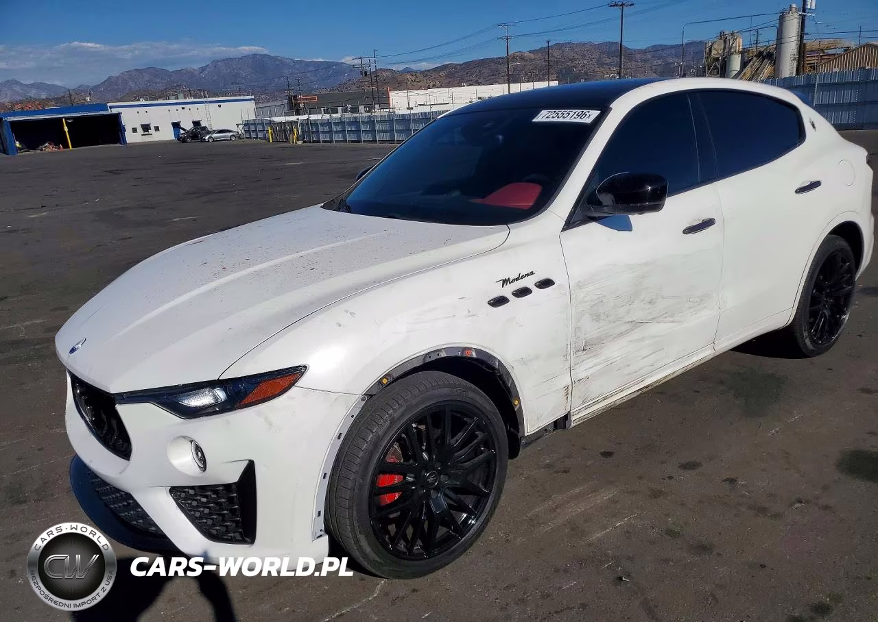 2022 Maserati Levante Base