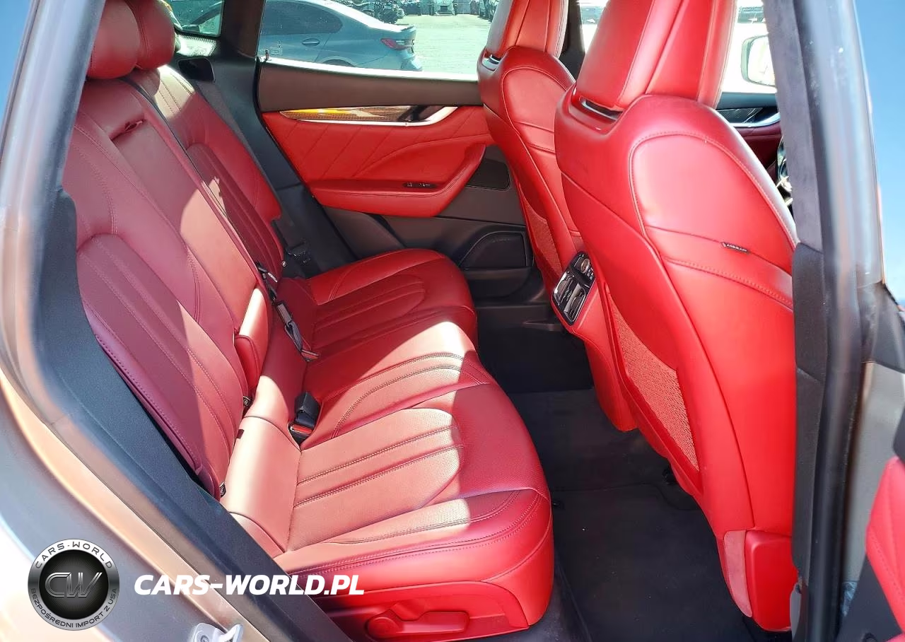 2022 Maserati Levante Base VIN:ZN661XUA2NX392866 - 11