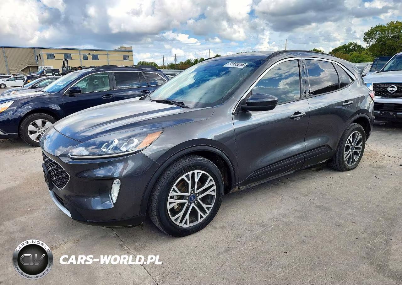 2020 Ford Escape Sel