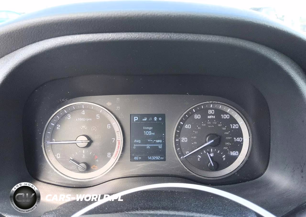2018 Hyundai Tucson Value VIN:KM8J33A2XJU682324 - 9