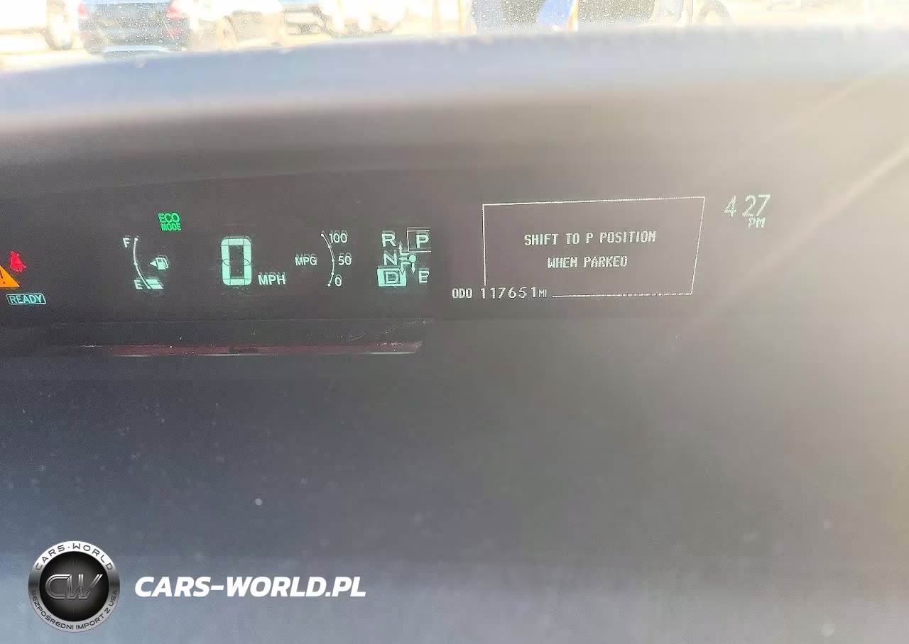 2013 Toyota Prius Two VIN:JTDKN3DU8D1717934 - 9