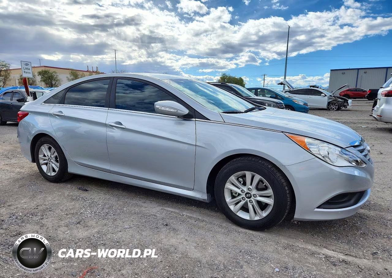 2014 Hyundai Sonata Gls VIN:5NPEB4AC3EH868049 - 4