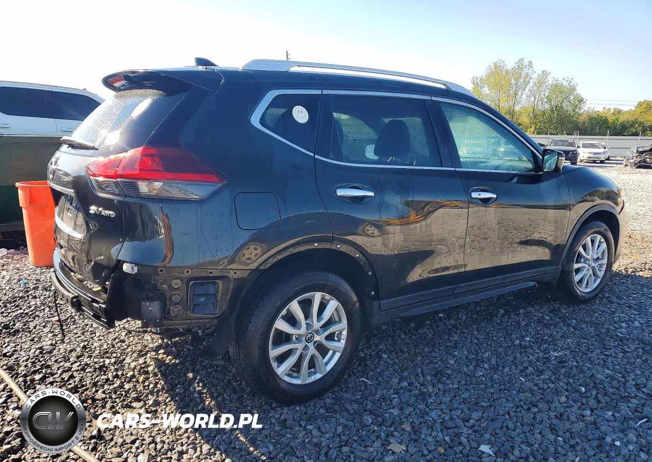 2017 Nissan Rogue Sv VIN:5N1AT2MV8HC825982 - 3