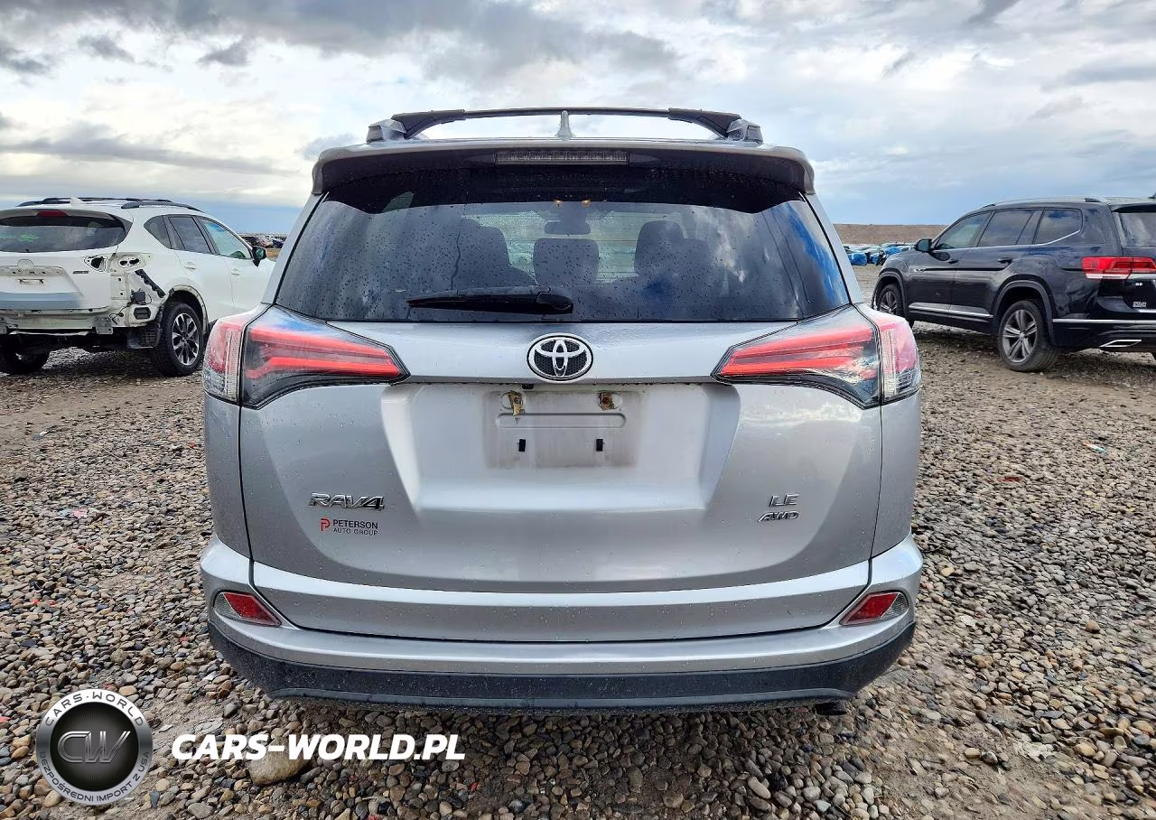 2018 Toyota Rav4 Le VIN:2T3BFREV9JW798270 - 6
