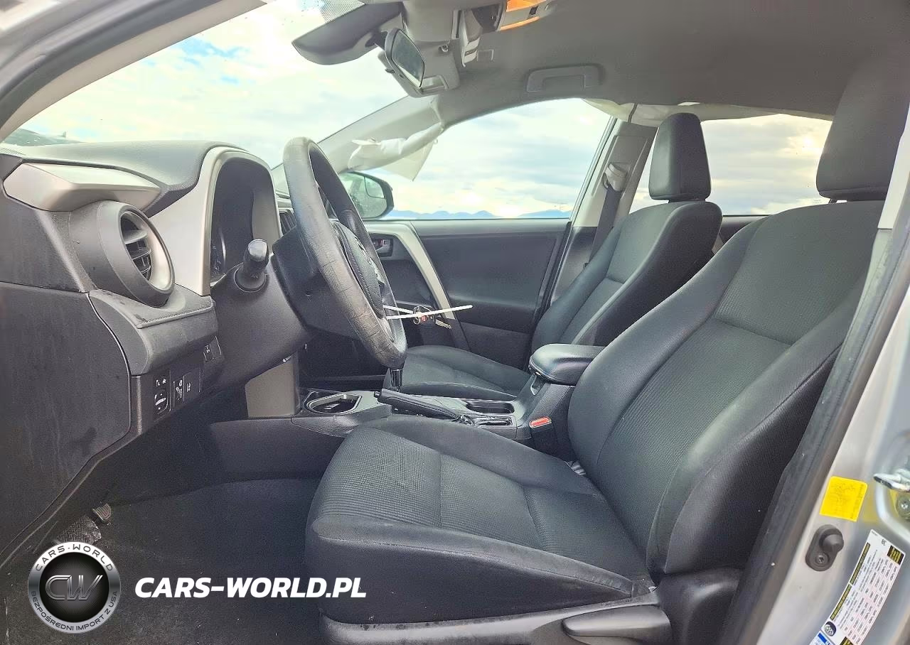 2018 Toyota Rav4 Le VIN:2T3BFREV9JW798270 - 7
