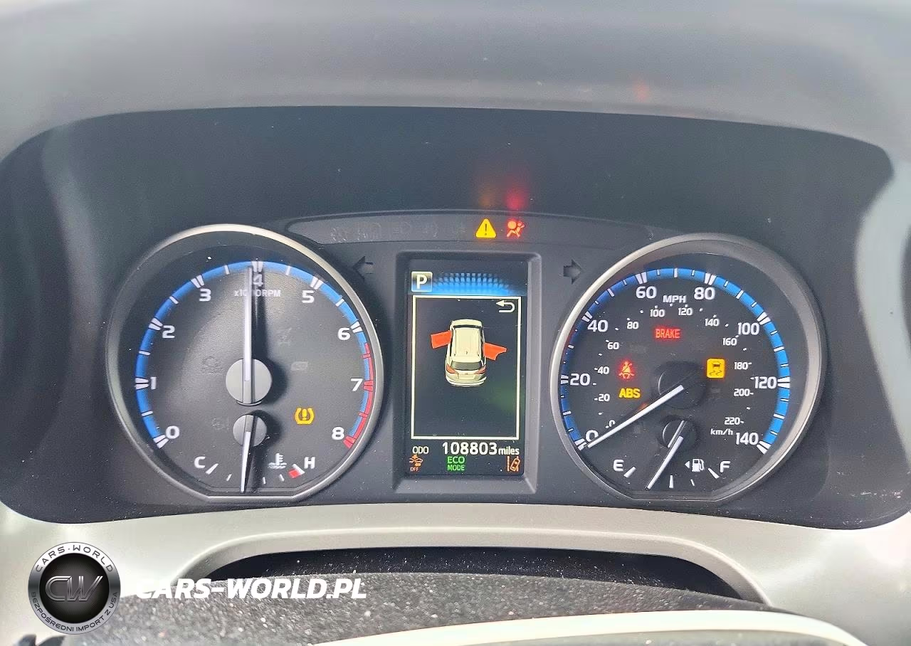 2018 Toyota Rav4 Le VIN:2T3BFREV9JW798270 - 9