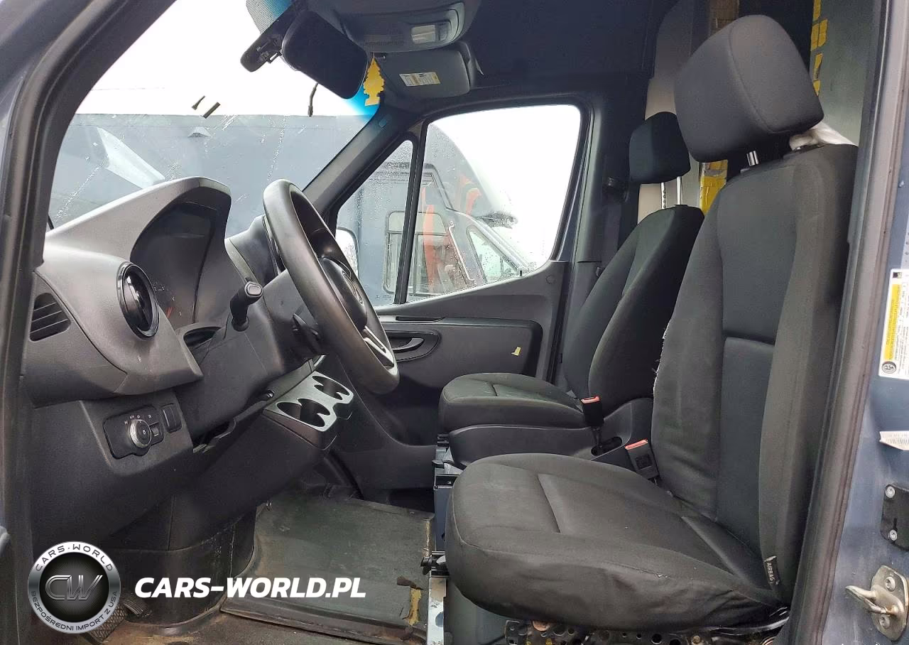 2019 Mercedes-Benz Sprinter 2500-3500 VIN:WD4PF1CD3KP136298 - 7