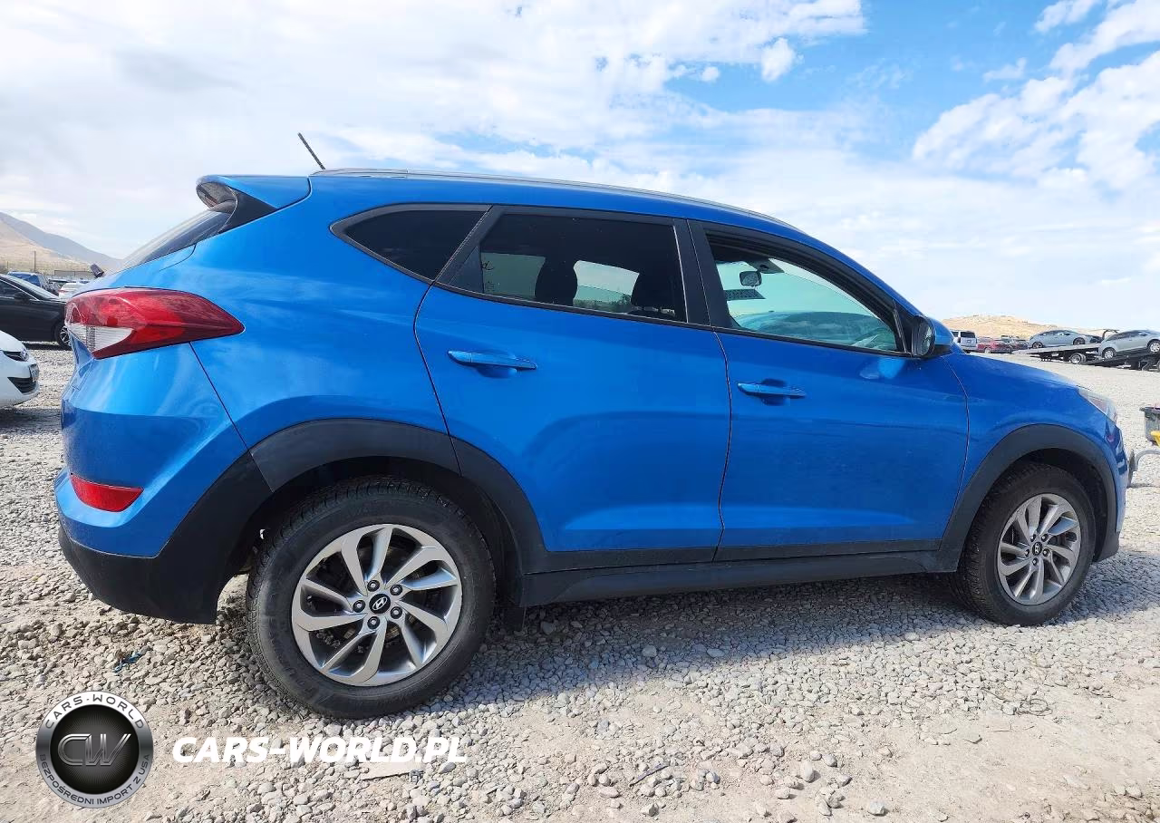 2016 Hyundai Tucson Se VIN:KM8J33A44GU175719 - 3