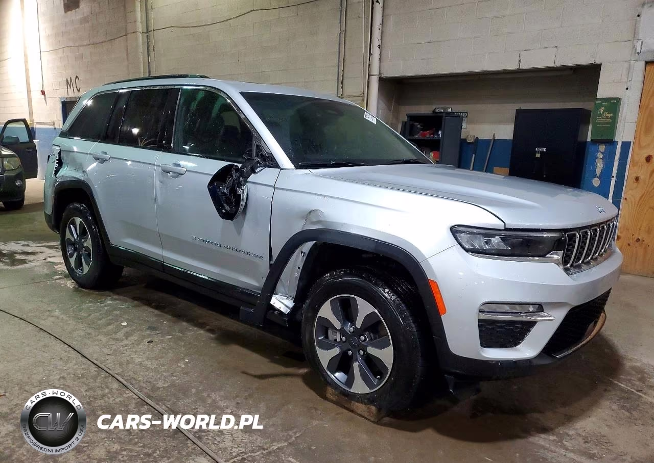 2025 Jeep Grand Cherokee 4Xe VIN:1C4RJYB67S8698910 - 4