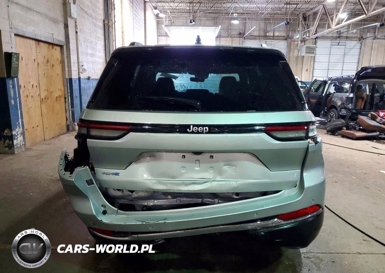 2025 Jeep Grand Cherokee 4Xe VIN:1C4RJYB67S8698910 - 6