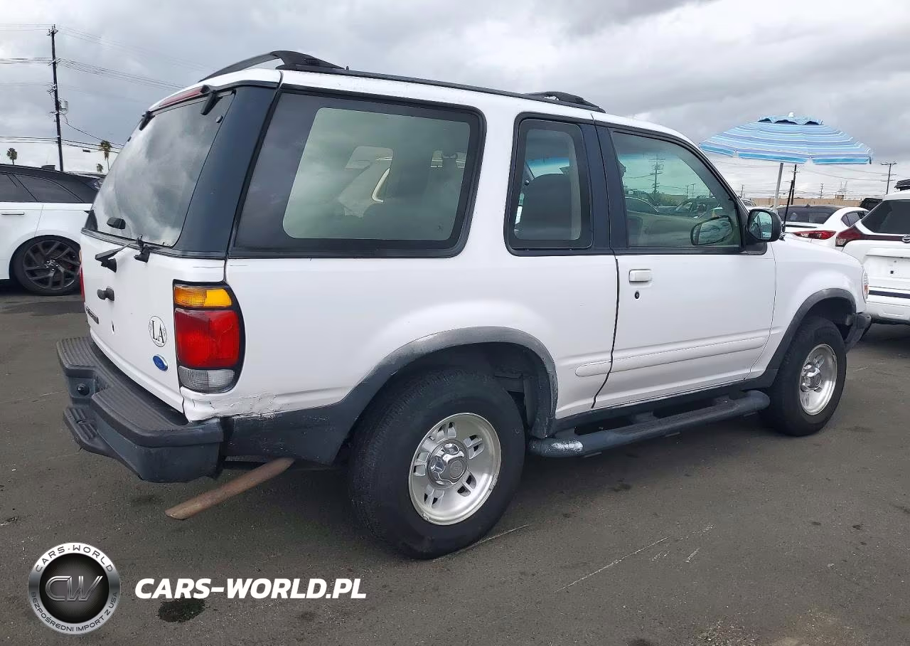 1997 Ford Explorer VIN:1FMCU22X9VUB32757 - 3