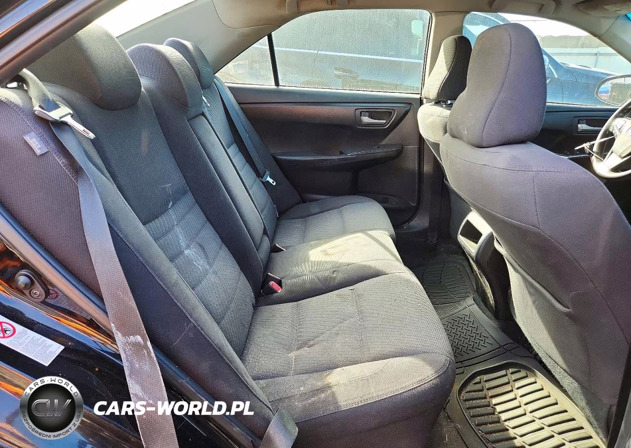 2016 Toyota Camry Le VIN:4T1BF1FK2GU143858 - 10