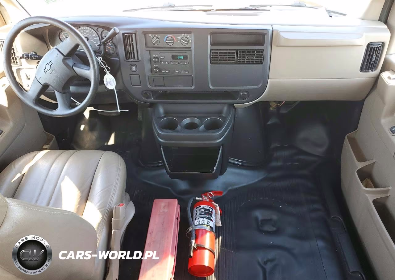 2003 Chevrolet Express G2500 VIN:1GNGG29U231115703 - 8