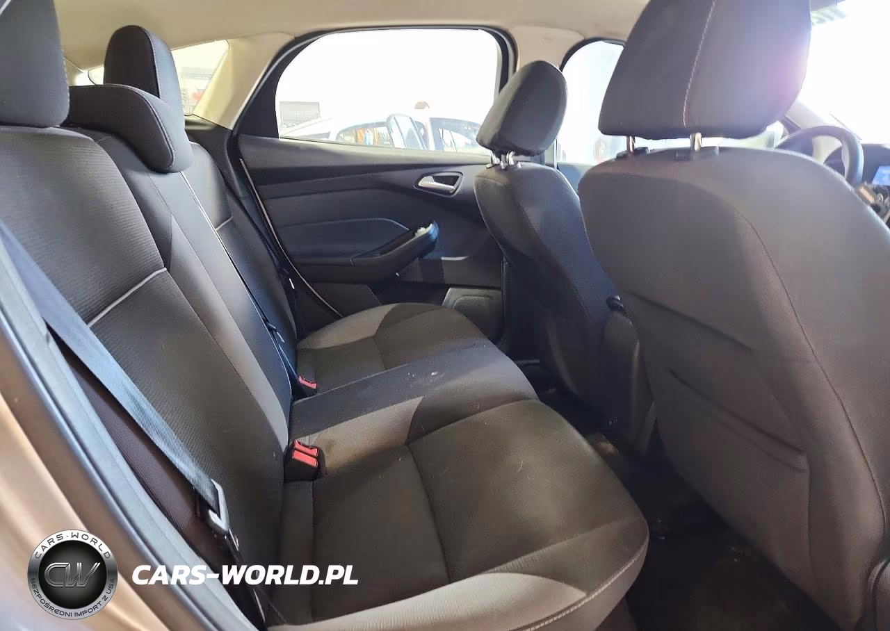 2013 Ford Focus Se VIN:1FADP3K2XDL149569 - 10