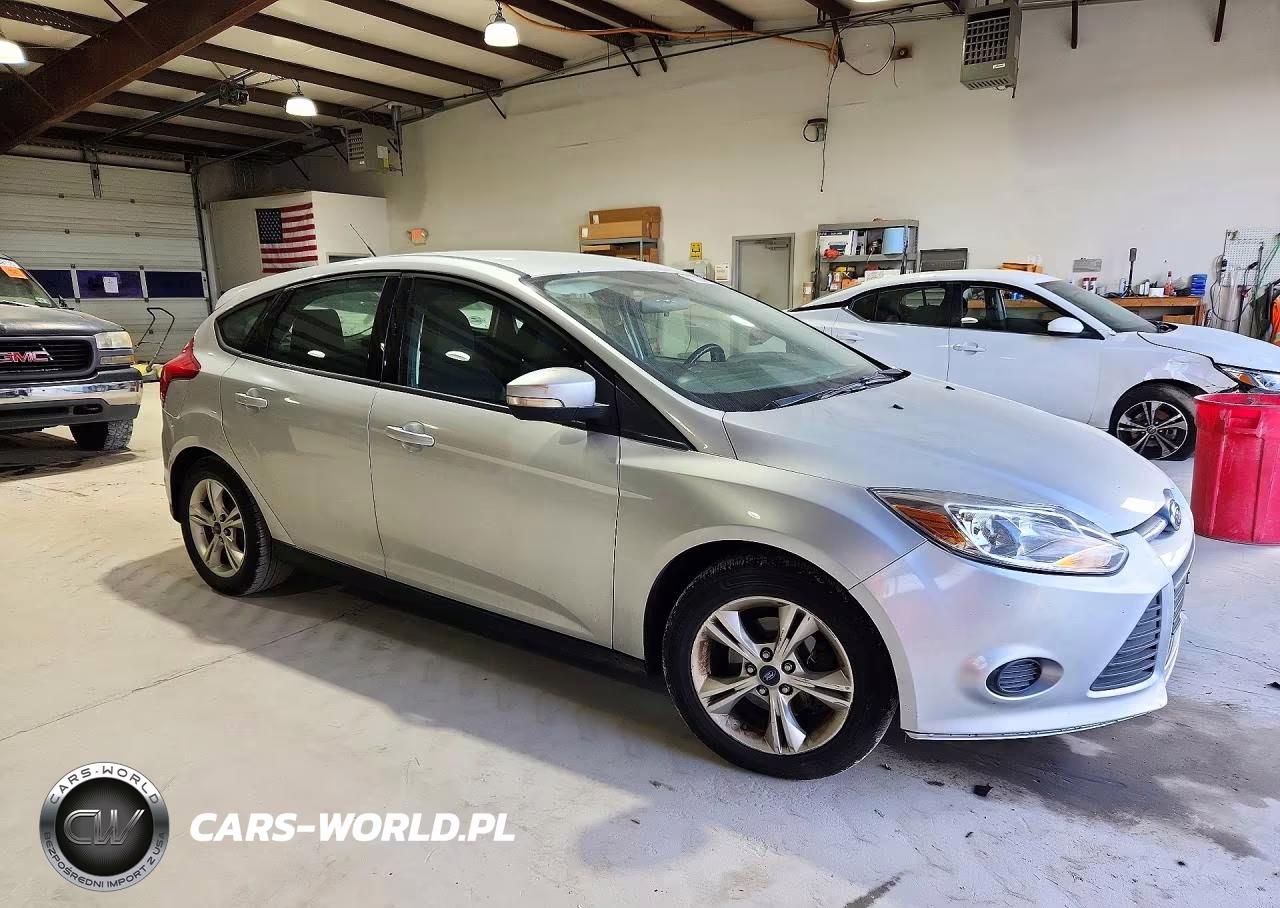 2013 Ford Focus Se VIN:1FADP3K2XDL149569 - 4