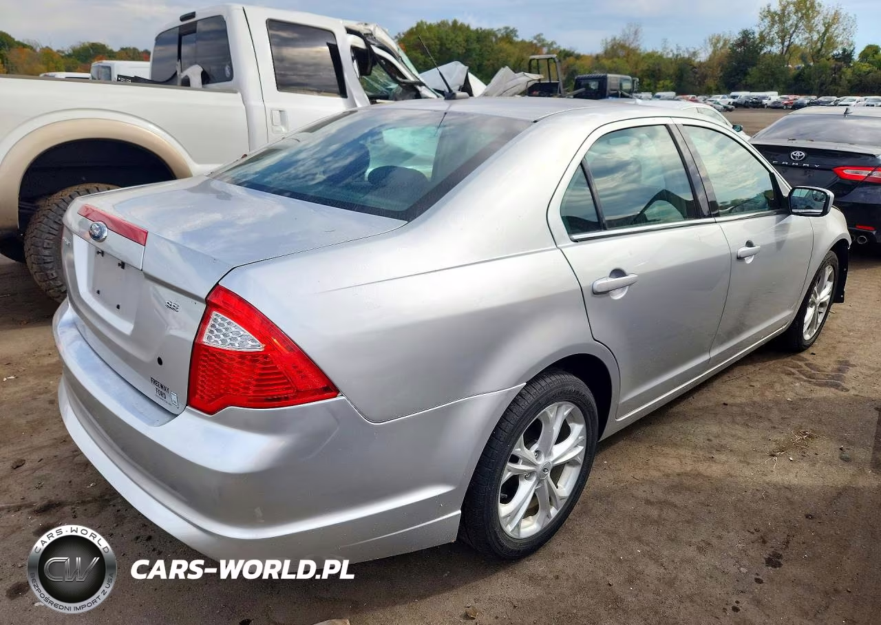 2012 Ford Fusion Se VIN:3FAHP0HA8CR145065 - 3