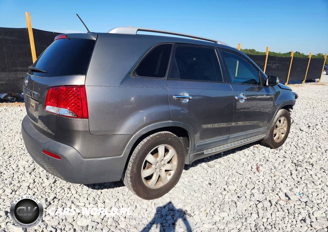 2012 Kia Sorento Lx VIN:5XYKT3A67CG240195 - 3