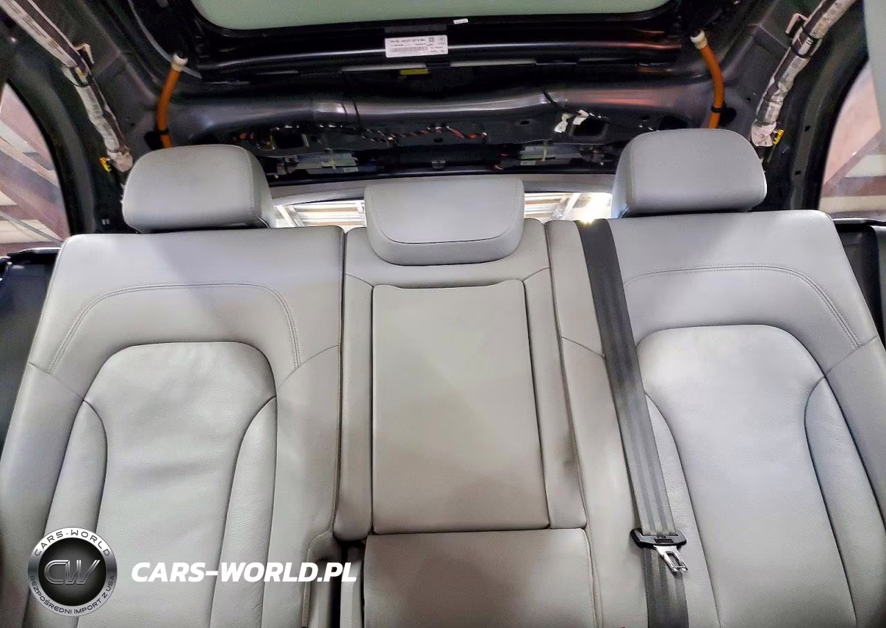 2016 Audi Q5 Premium Plus VIN:WA1L2AFP9GA140063 - 10