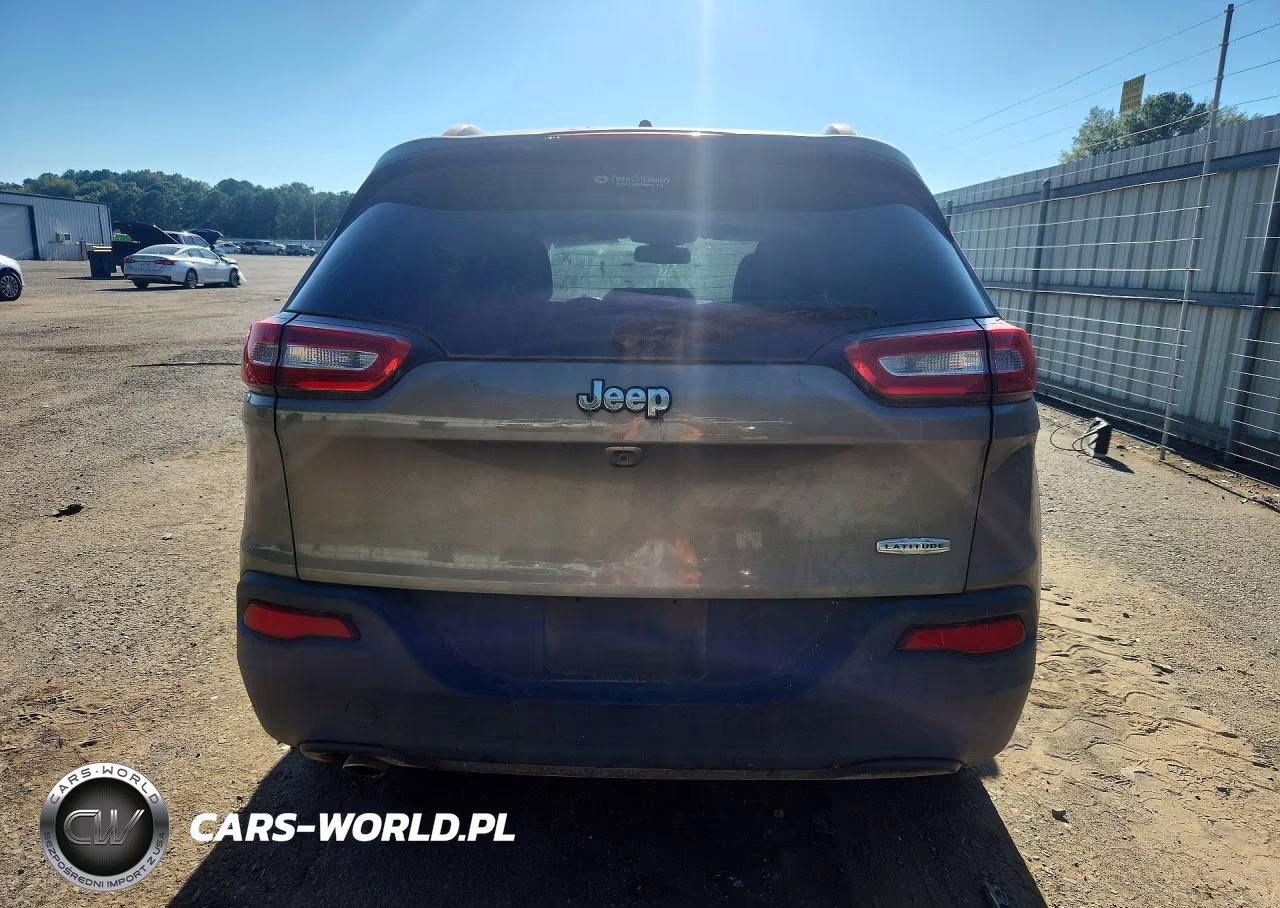 2017 Jeep Cherokee Latitude VIN:1C4PJLCB7HW642573 - 6