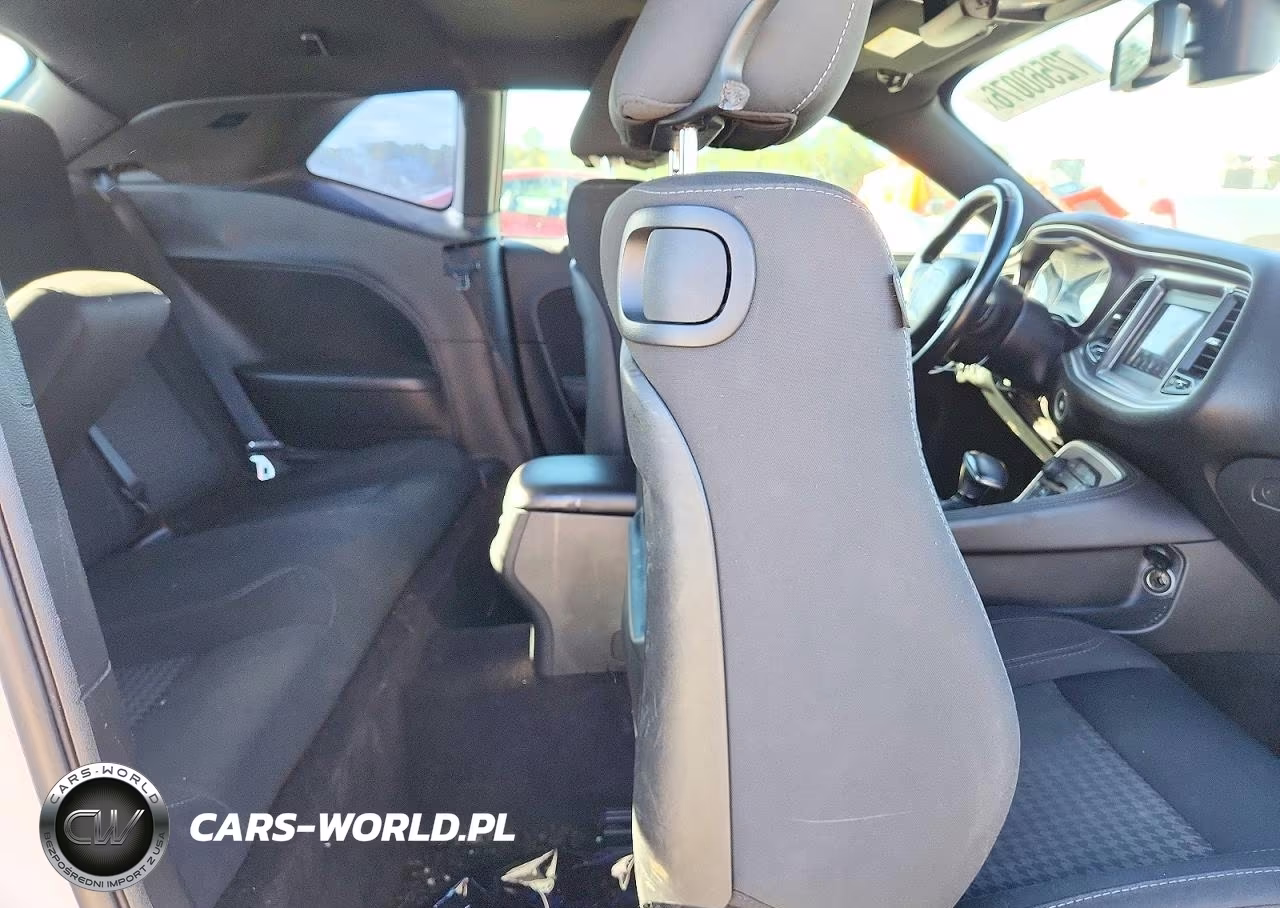 2019 Dodge Challenger Sxt VIN:2C3CDZAG9KH561687 - 10