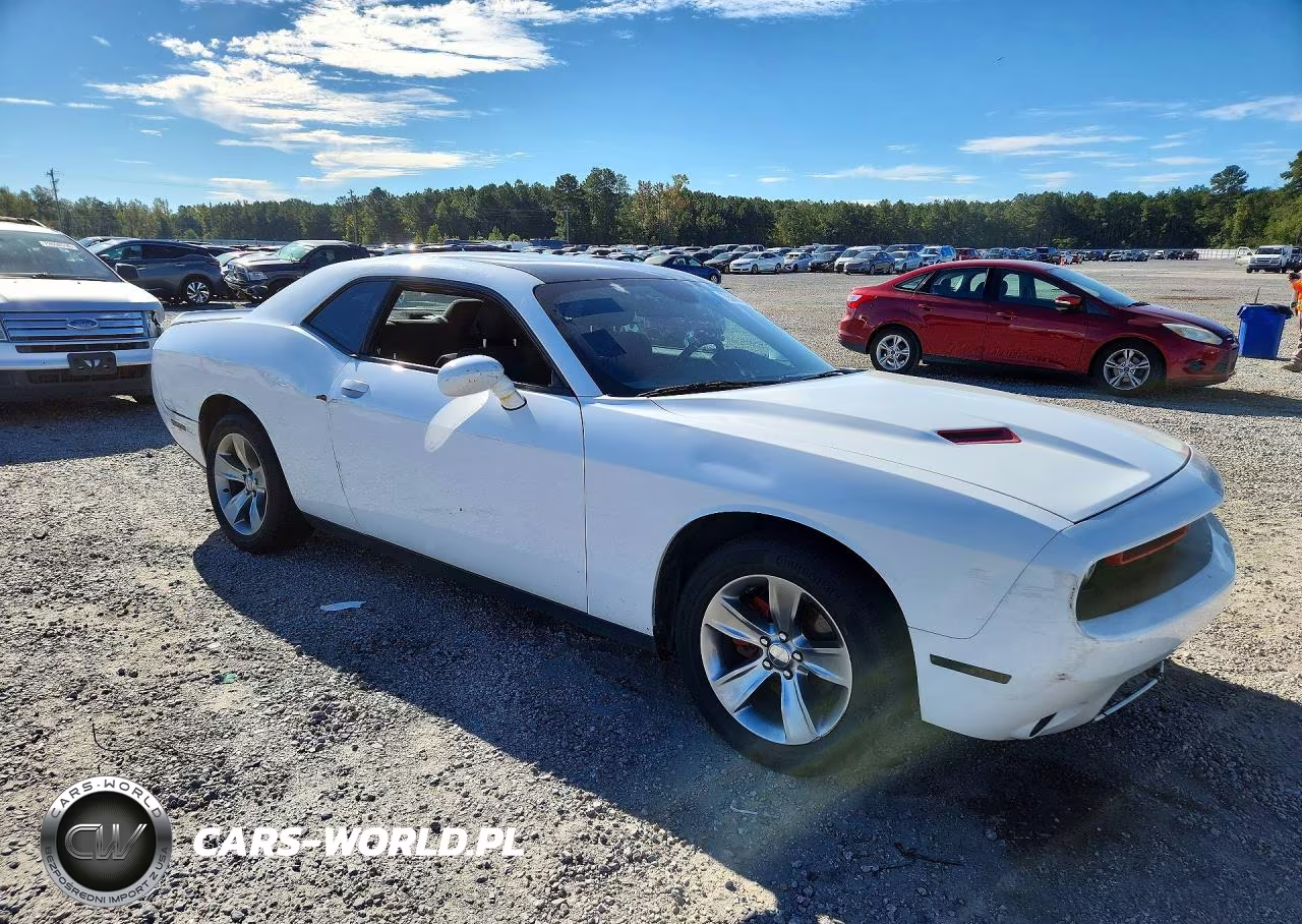 2019 Dodge Challenger Sxt VIN:2C3CDZAG9KH561687 - 4