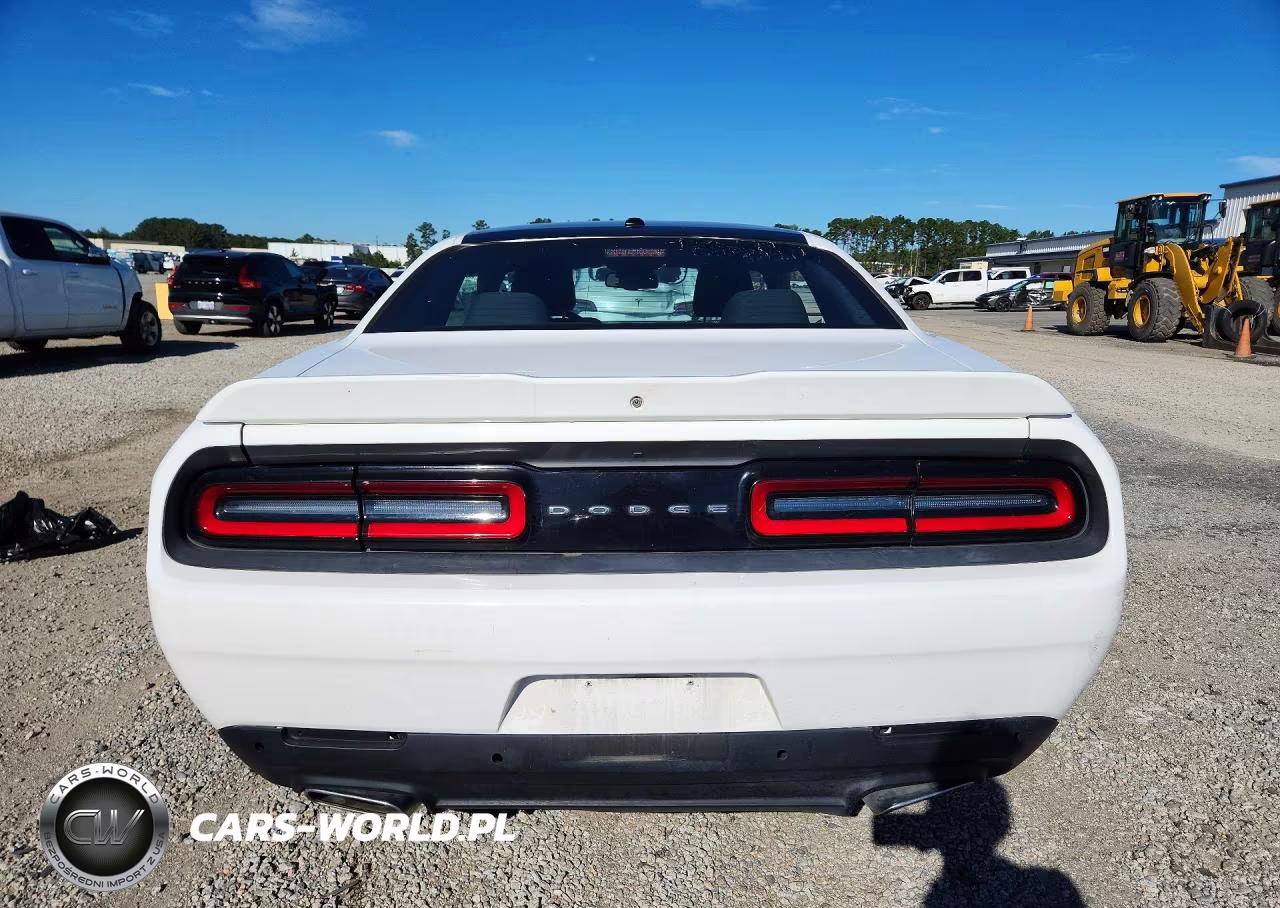2019 Dodge Challenger Sxt VIN:2C3CDZAG9KH561687 - 6