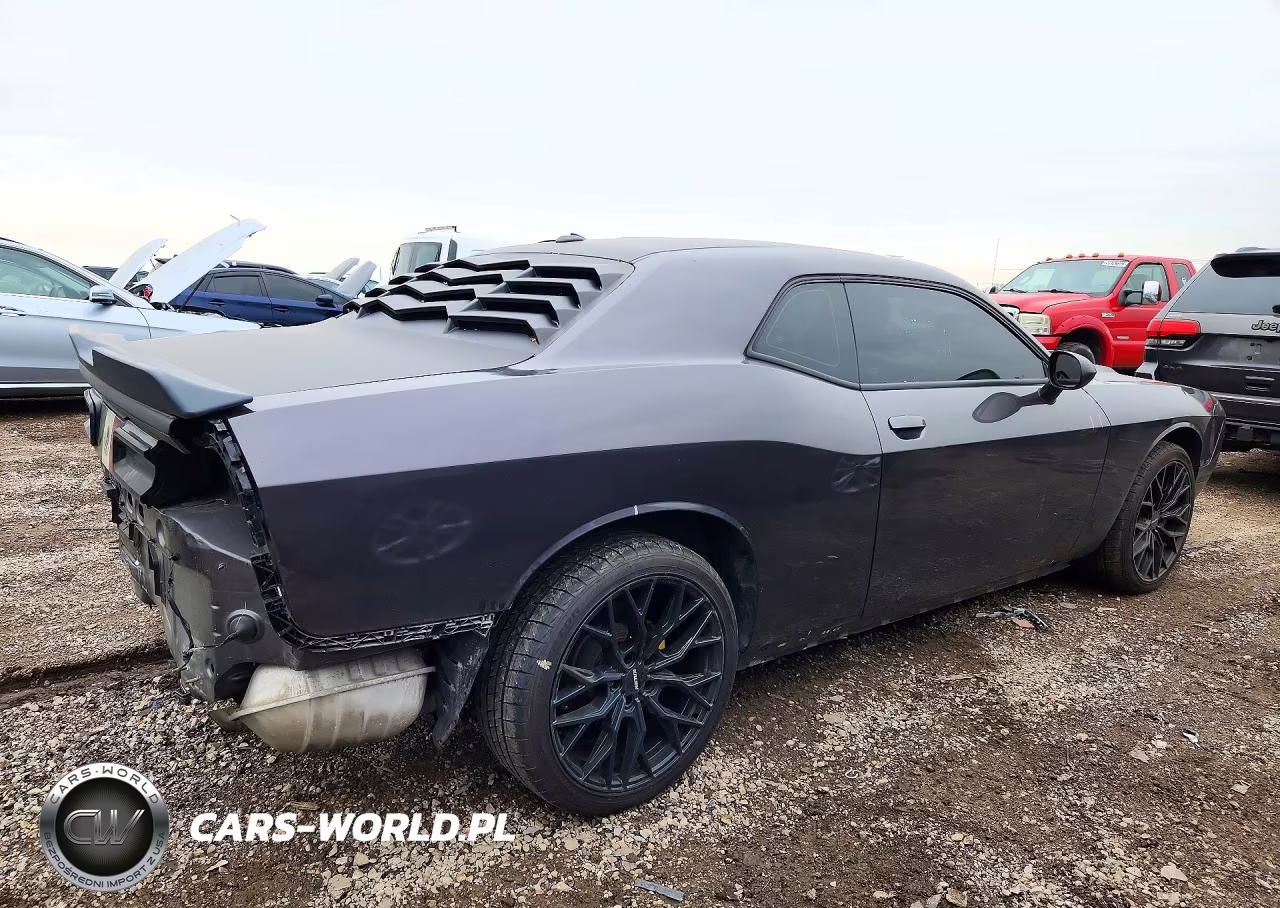 2021 Dodge Challenger Sxt VIN:2C3CDZAG5MH573614 - 3