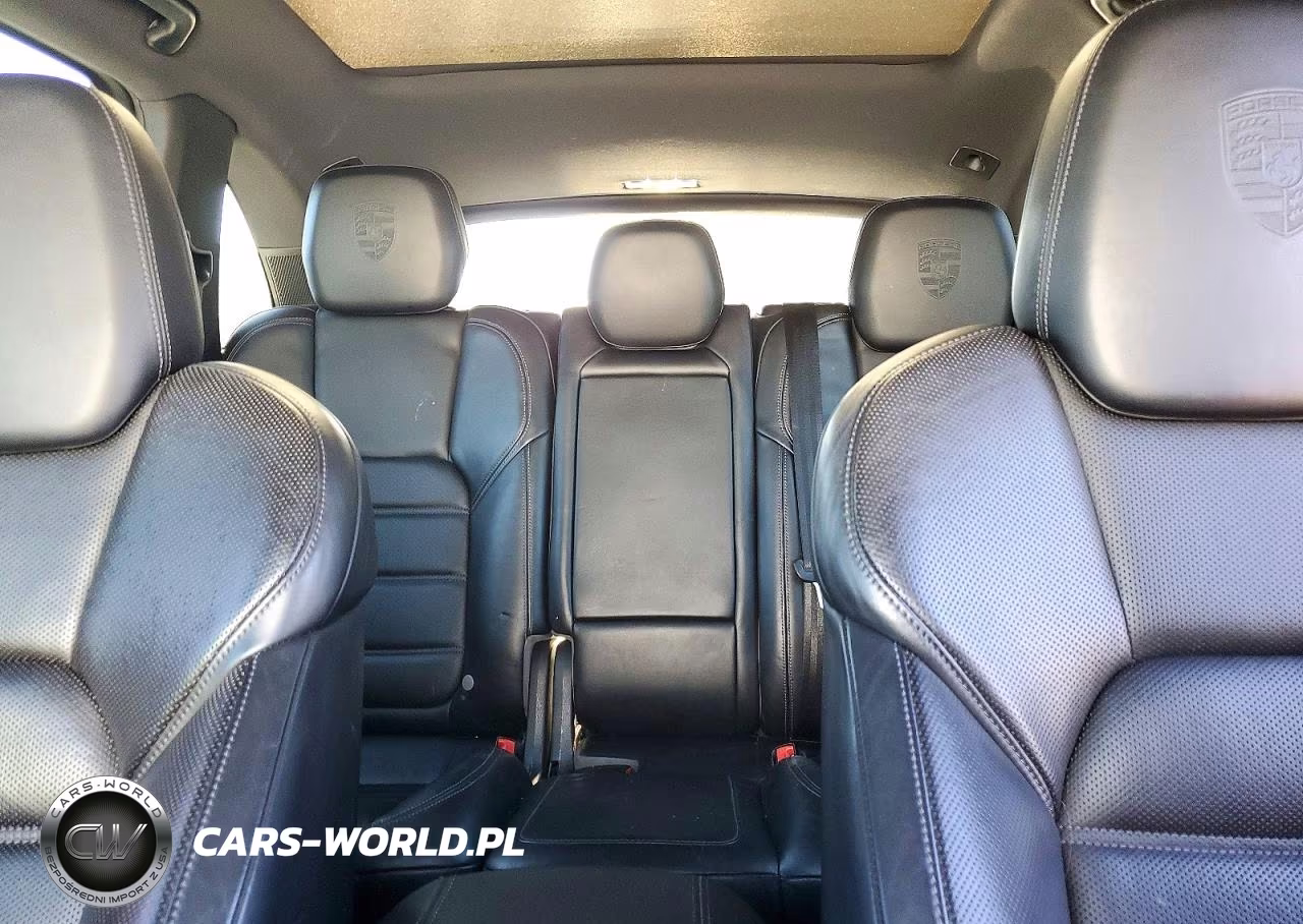 2017 Porsche Cayenne VIN:WP1AA2A23HKA89834 - 10