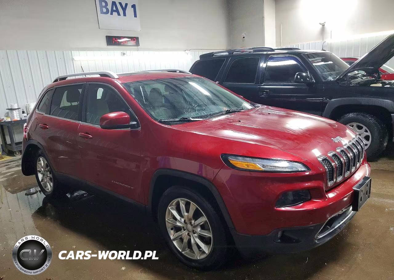 2015 Jeep Cherokee Limited VIN:1C4PJMDS4FW646680 - 4