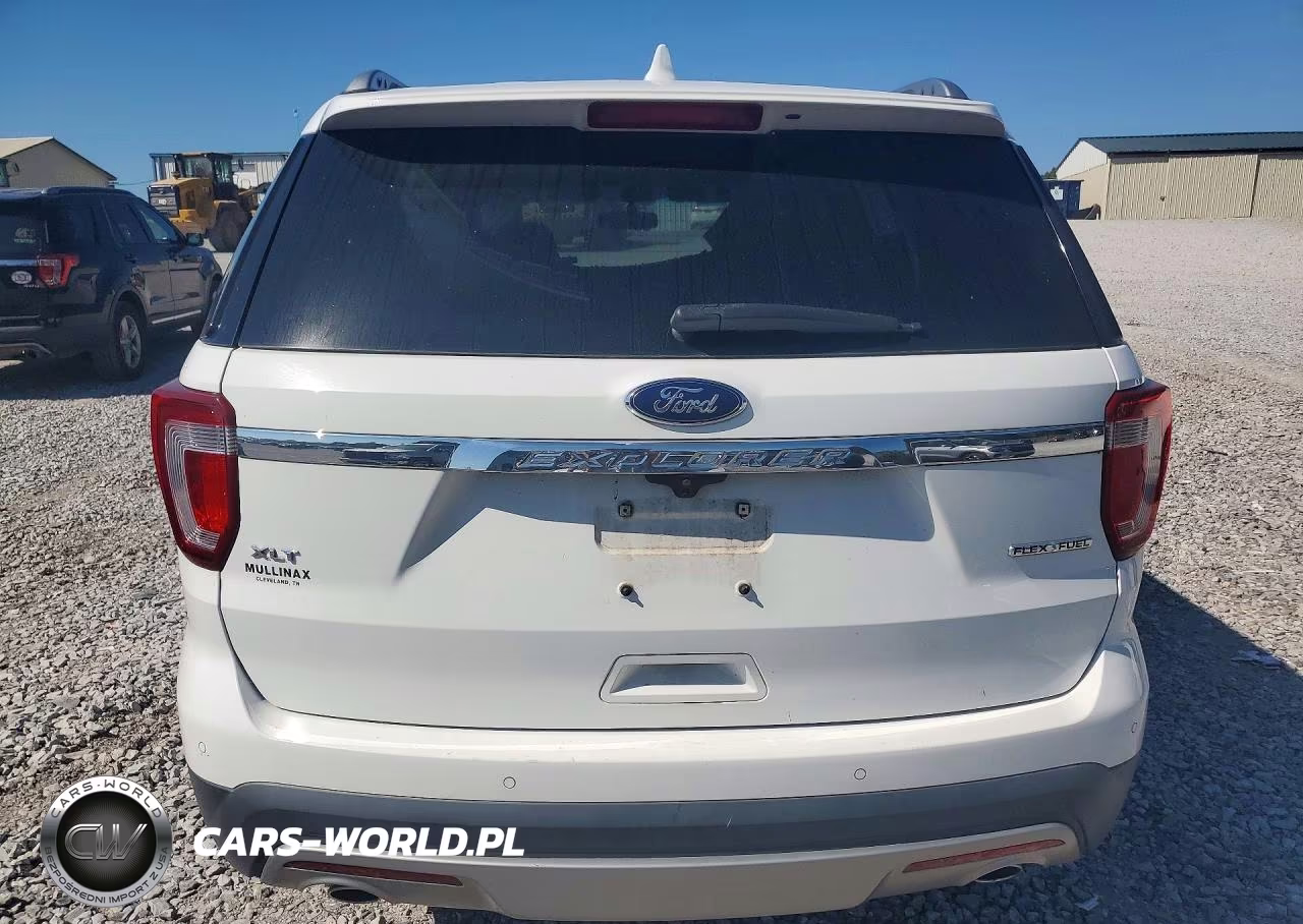 2016 Ford Explorer Xlt VIN:1FM5K7D80GGB15428 - 6