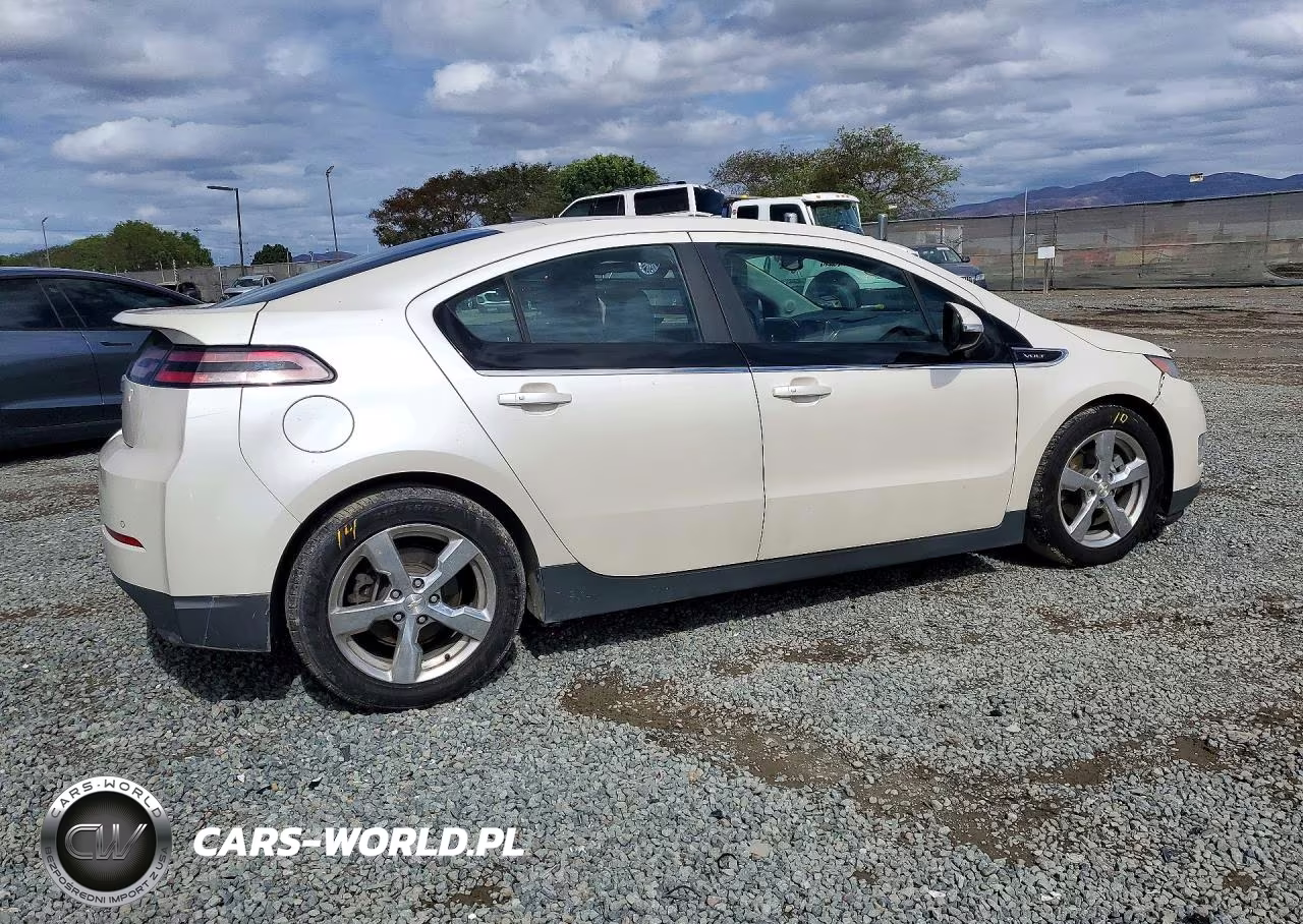 2014 Chevrolet Volt VIN:1G1RH6E4XEU137566 - 3