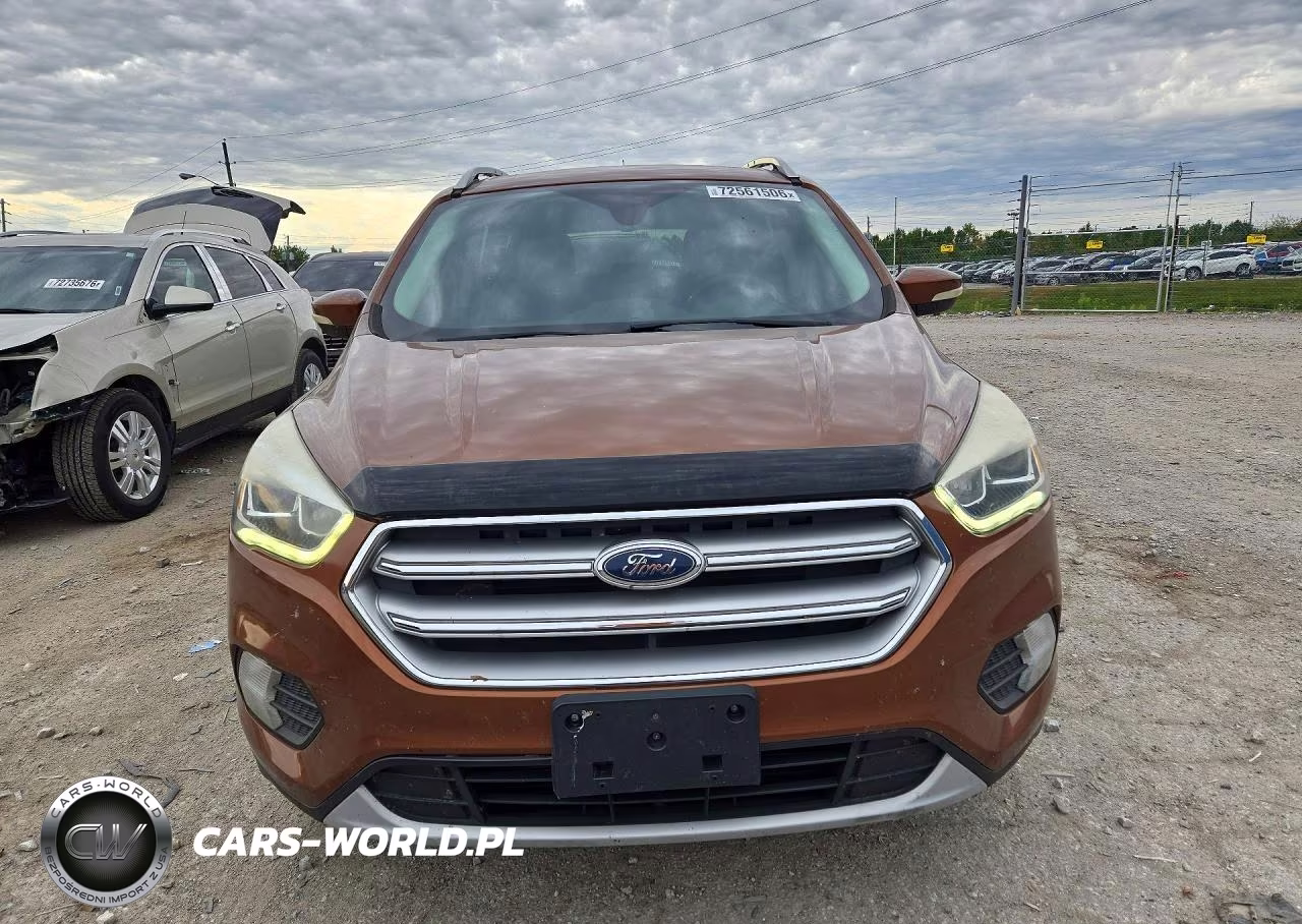 2017 Ford Escape Titanium VIN:1FMCU9J99HUA47899 - 5