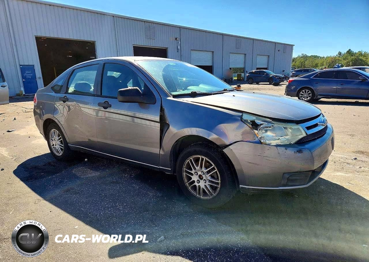 2010 Ford Focus Se VIN:1FAHP3FN0AW201517 - 4