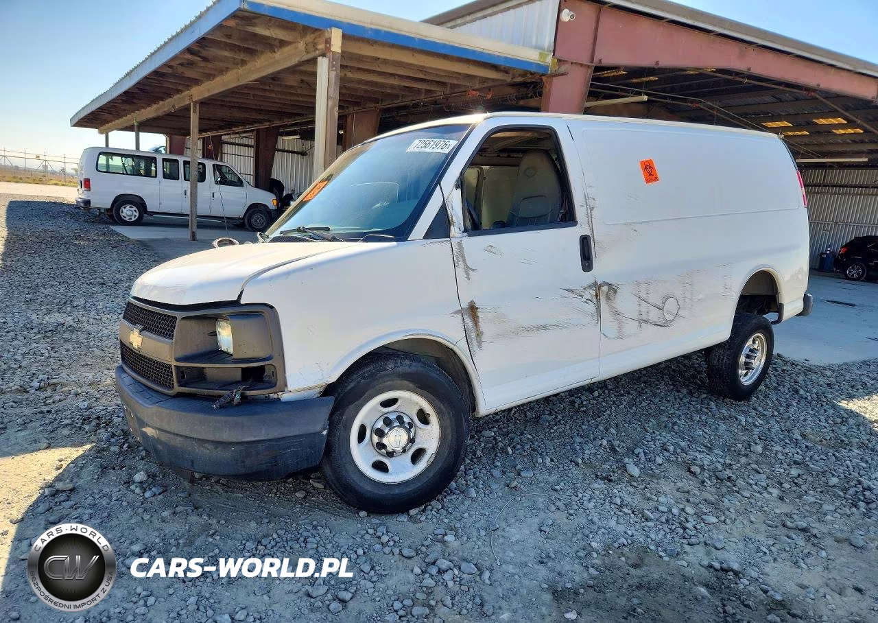 2015 Chevrolet Express 2500 Cargo Delivery Van VIN:1GCWGFCF5F1200111 - 1