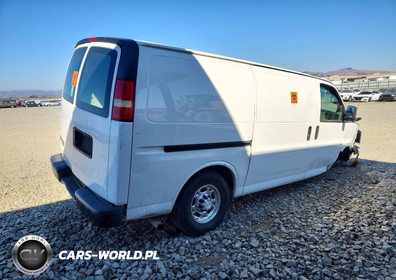 2015 Chevrolet Express 2500 Cargo Delivery Van VIN:1GCWGFCF5F1200111 - 3