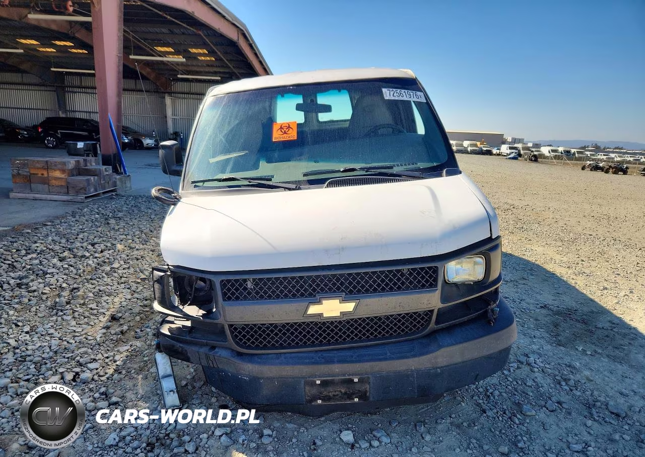 2015 Chevrolet Express 2500 Cargo Delivery Van VIN:1GCWGFCF5F1200111 - 5