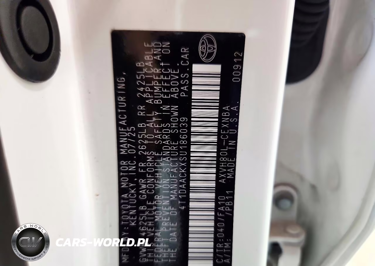 2025 Toyota Camry Le VIN:4T1DAACKXSU186039 - 12