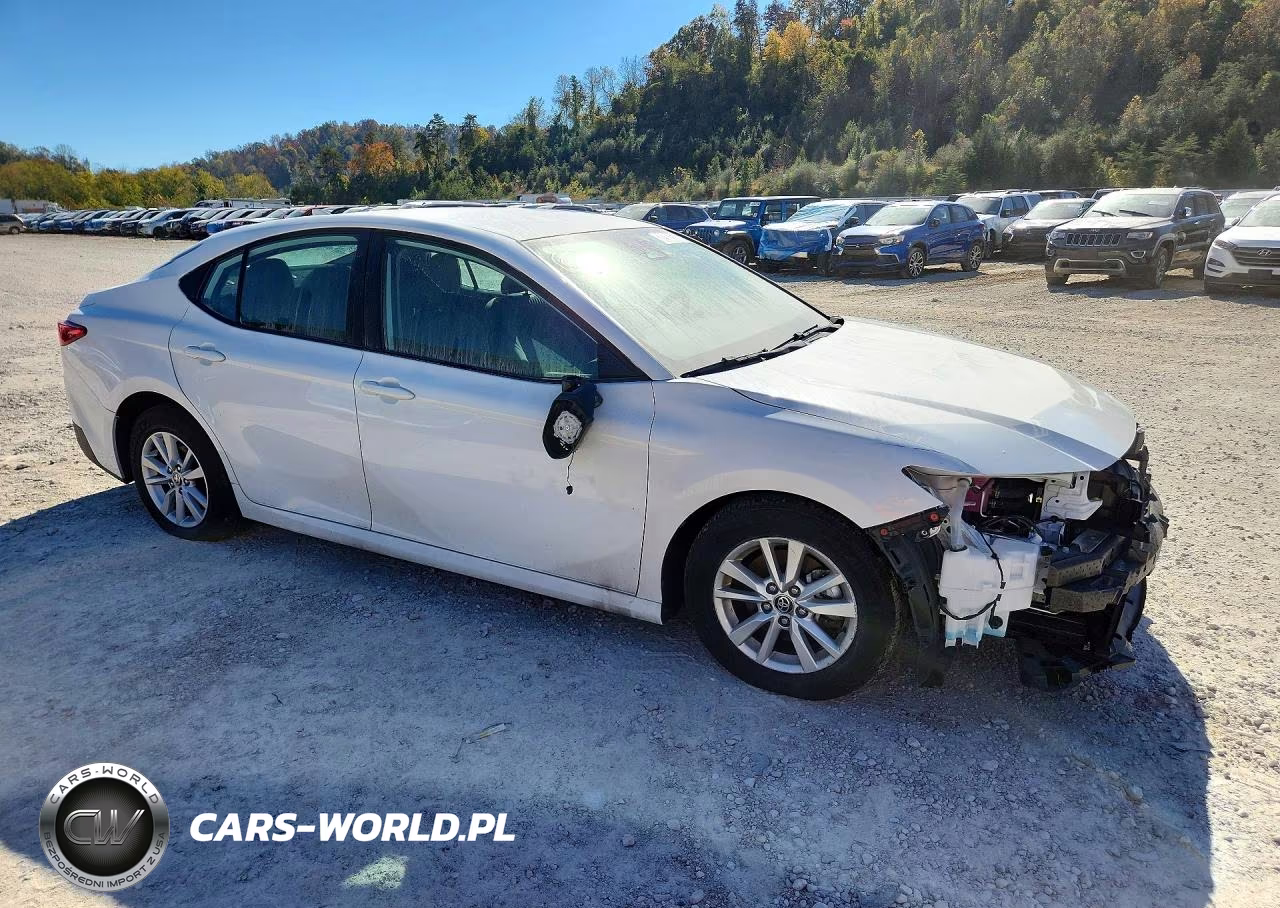 2025 Toyota Camry Le VIN:4T1DAACKXSU186039 - 4
