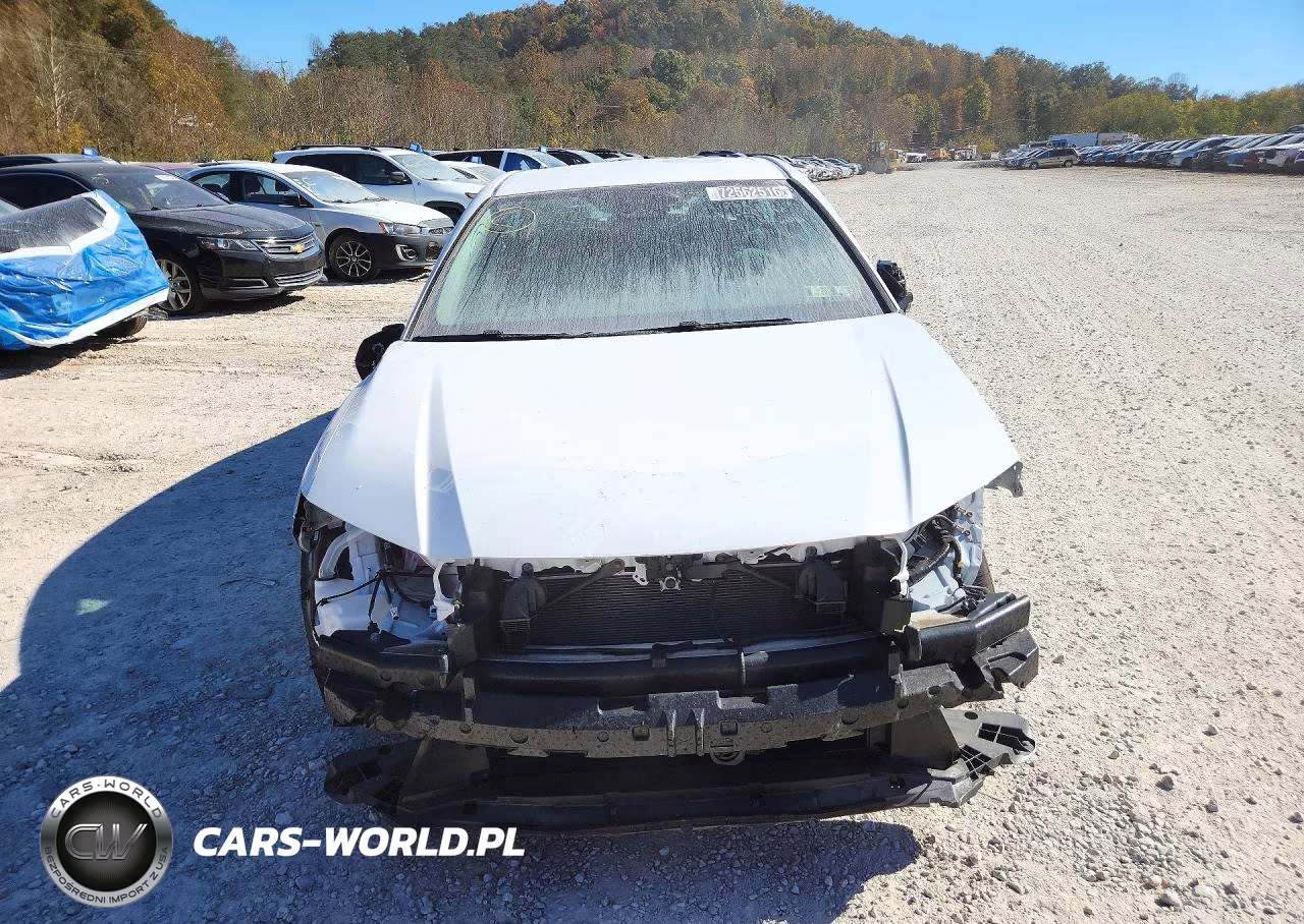 2025 Toyota Camry Le VIN:4T1DAACKXSU186039 - 5