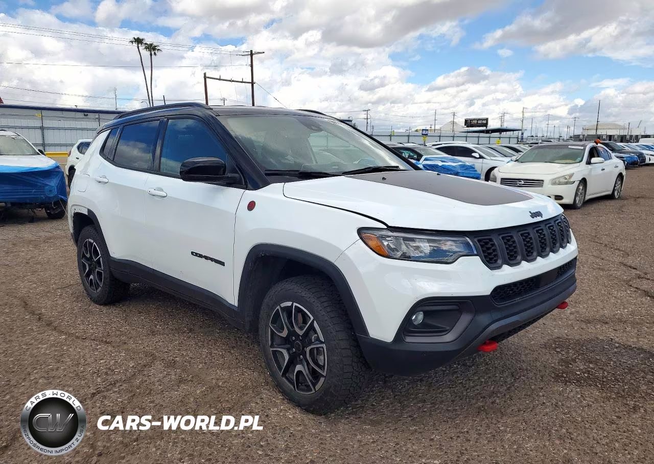 2026 Jeep Compass Trailhawk VIN:3C4NJDDNXTT177193 - 4