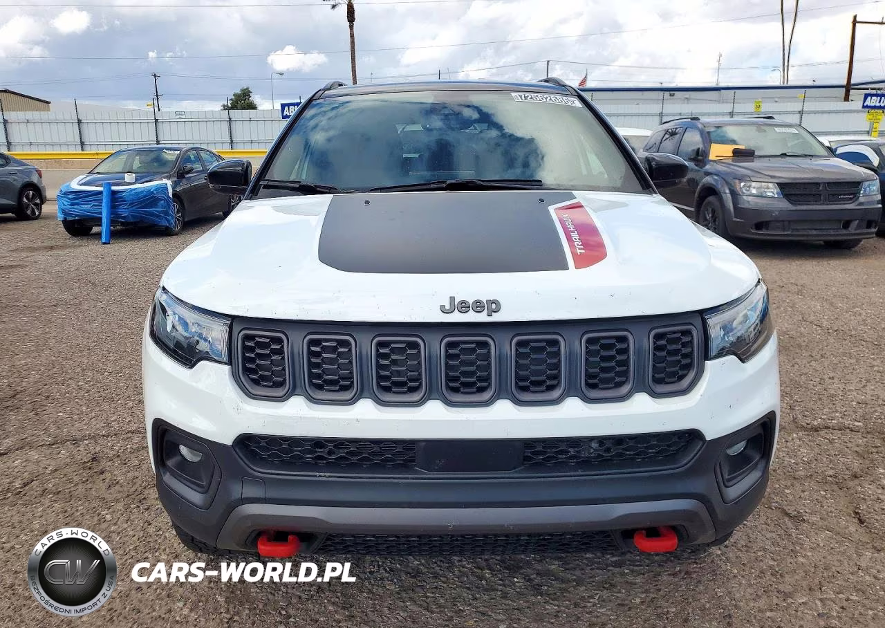 2026 Jeep Compass Trailhawk VIN:3C4NJDDNXTT177193 - 5
