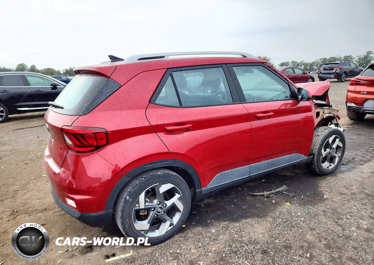 2022 Hyundai Venue Sel VIN:KMHRC8A30NU180646 - 3