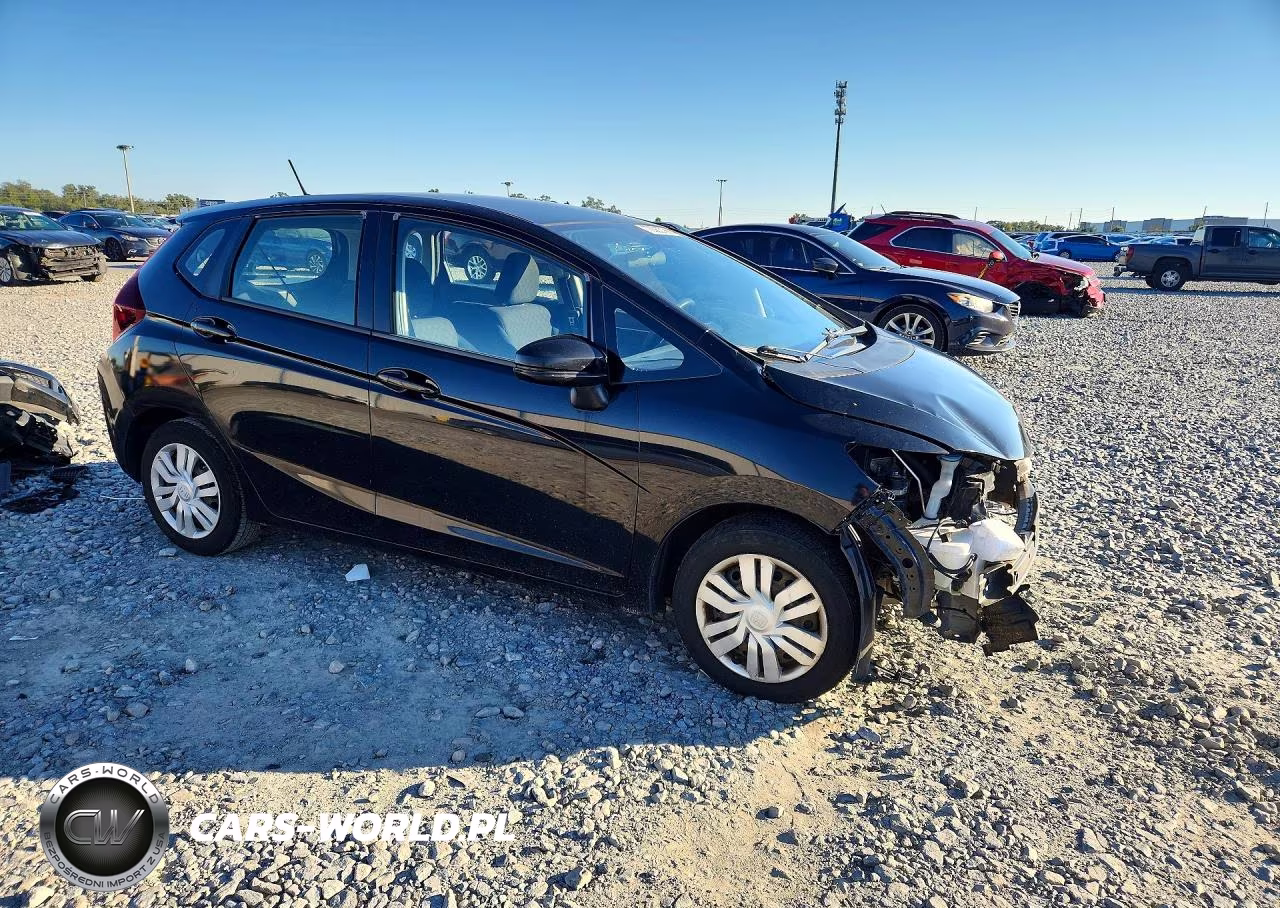 2016 Honda Fit Lx VIN:JHMGK5H57GX026603 - 4