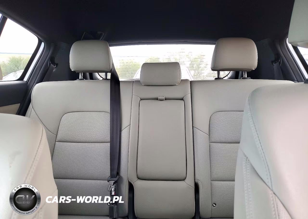2020 Kia Sportage S VIN:KNDP63AC2L7824116 - 10