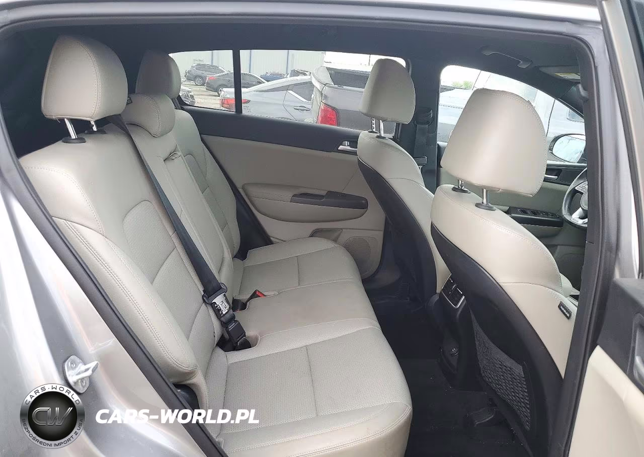 2020 Kia Sportage S VIN:KNDP63AC2L7824116 - 11