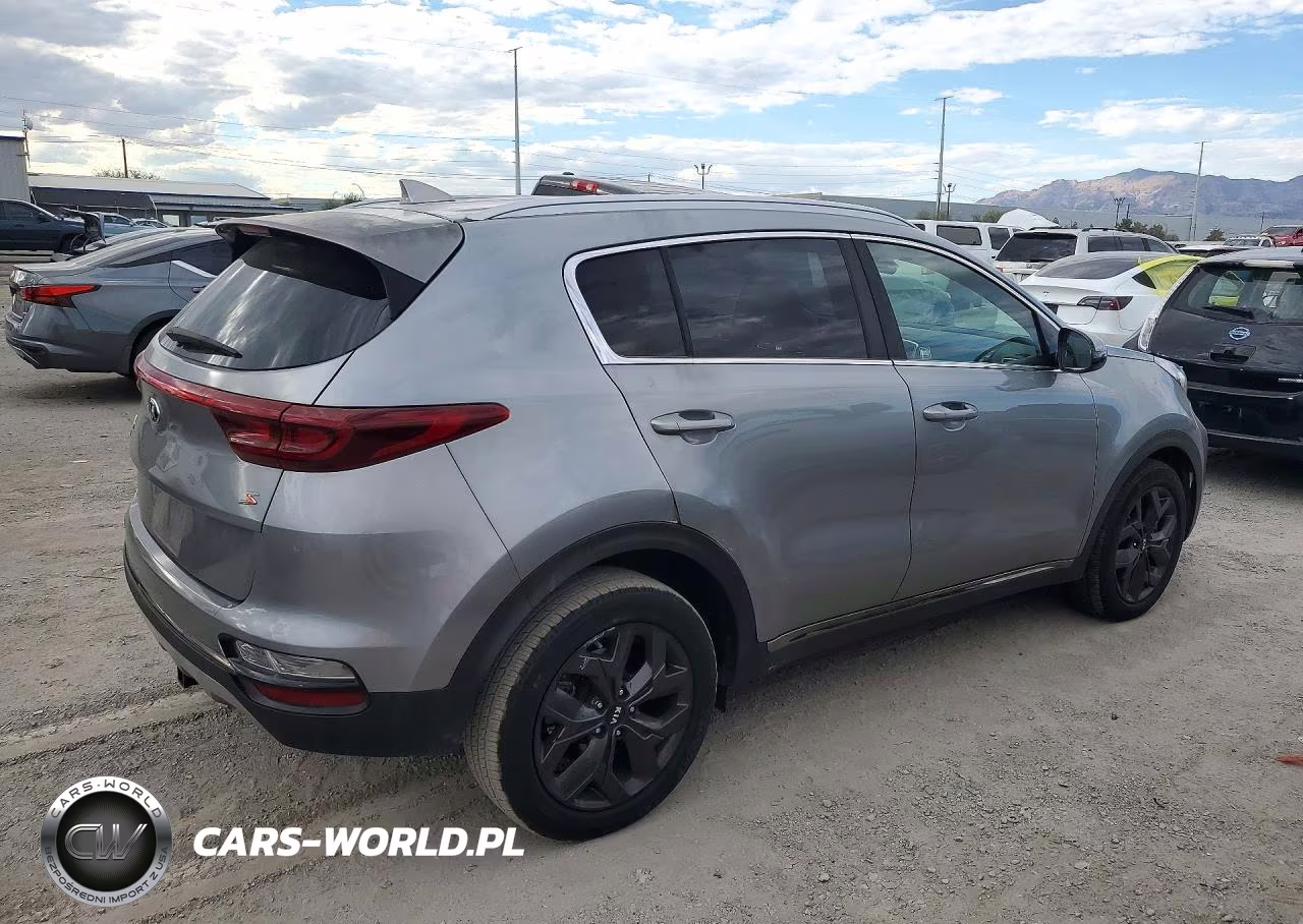 2020 Kia Sportage S VIN:KNDP63AC2L7824116 - 3
