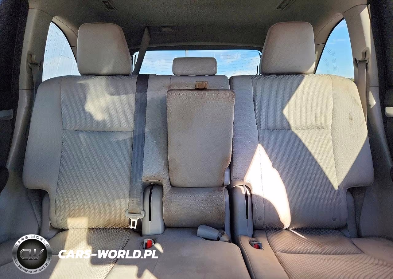 2014 Toyota Highlander Le VIN:5TDZKRFH0ES018473 - 10