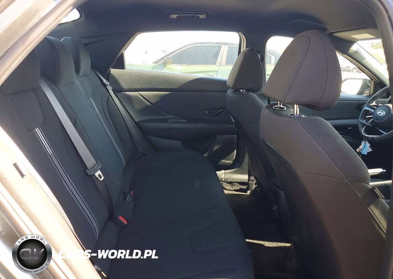 2026 Hyundai Elantra Sel Sport VIN:KMHLM4DGXTU216284 - 10