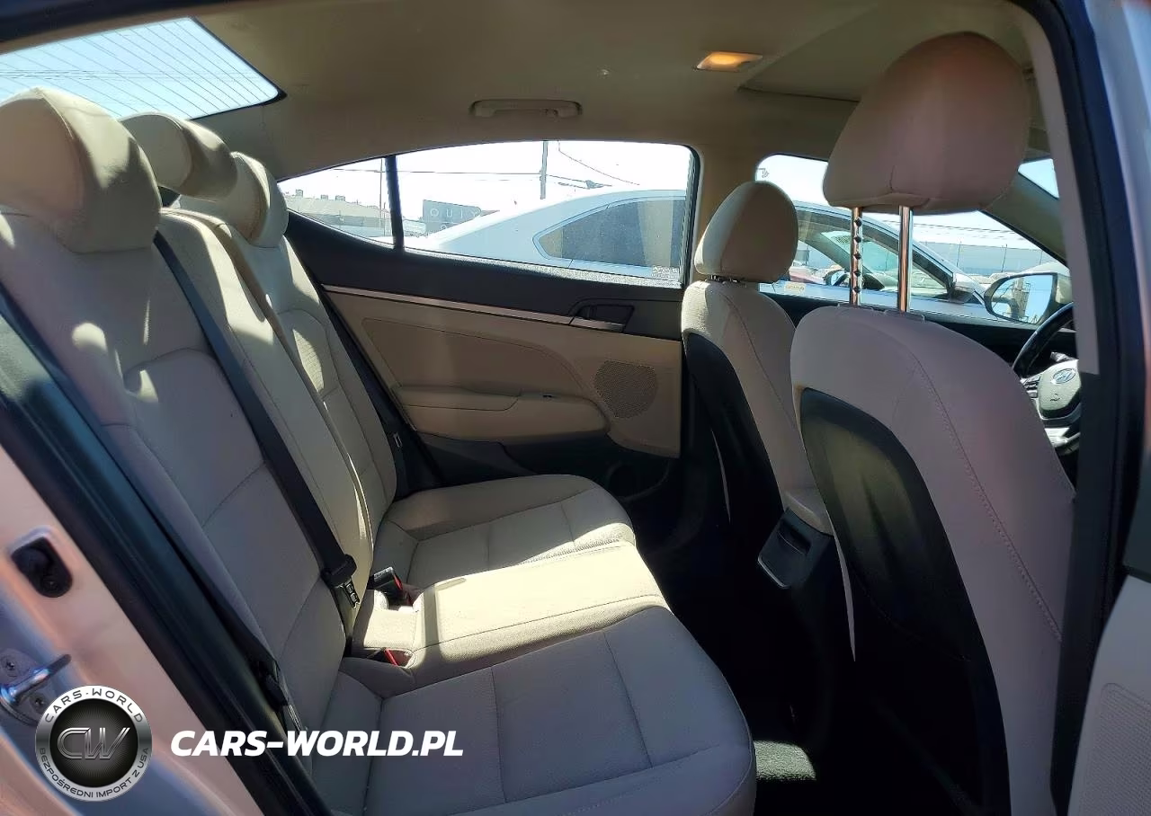 2018 Hyundai Elantra Value Edition VIN:5NPD84LF5JH399204 - 10