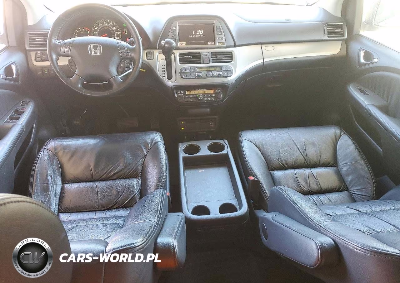 2010 Honda Odyssey Touring VIN:5FNRL3H92AB044765 - 8